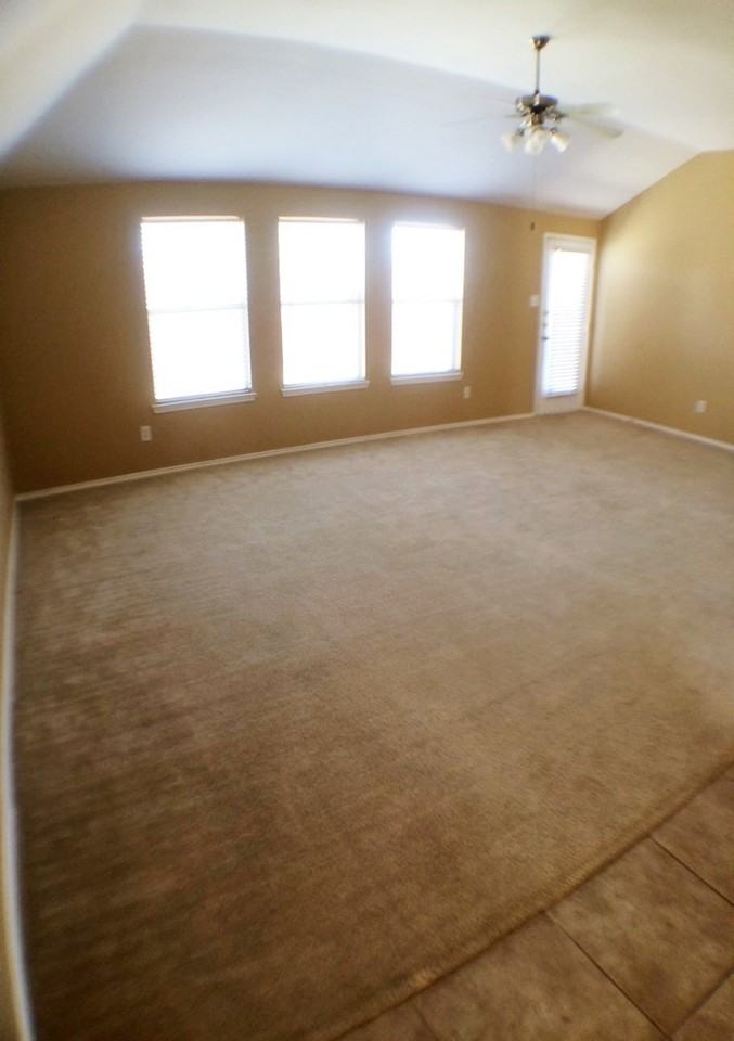 8008 Wyoming Dr - Photo 2 of 15