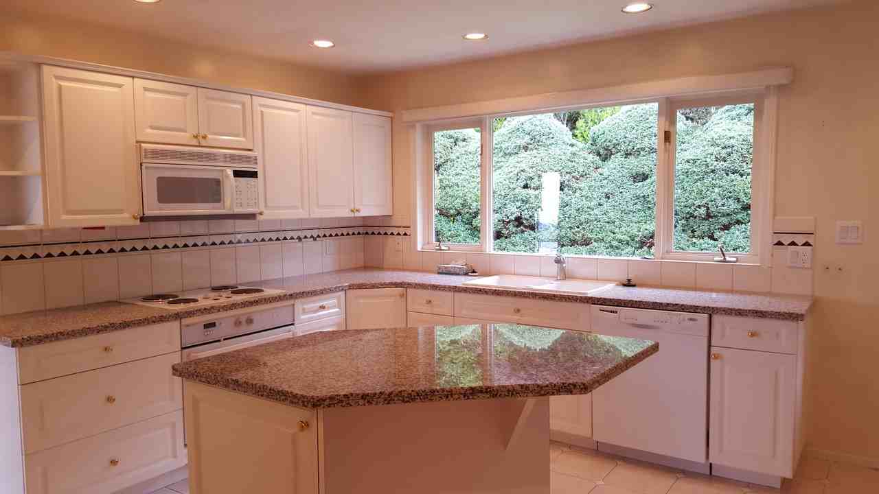 382 Monteray Ave - Photo 2 of 18