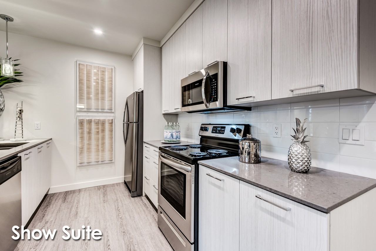 Broadway Centre - Photo 2 of 24