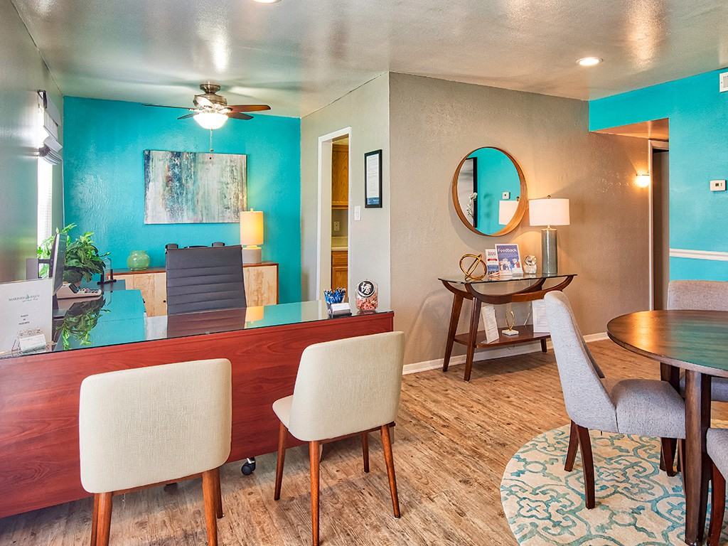 Mariners Green Apartments - Photo 5 of 21