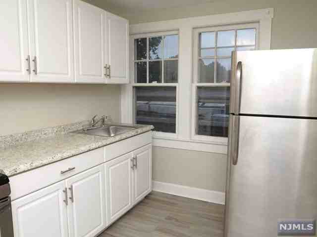 102 Laroche Ave Apt 4 - Photo 3 of 11