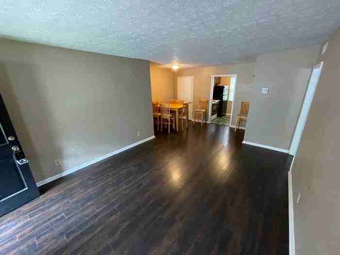 3329 Arterburn Ave #B - Photo 2 of 7