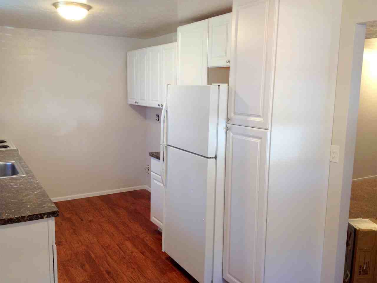255 W 400 S #4 - Photo 2 of 8