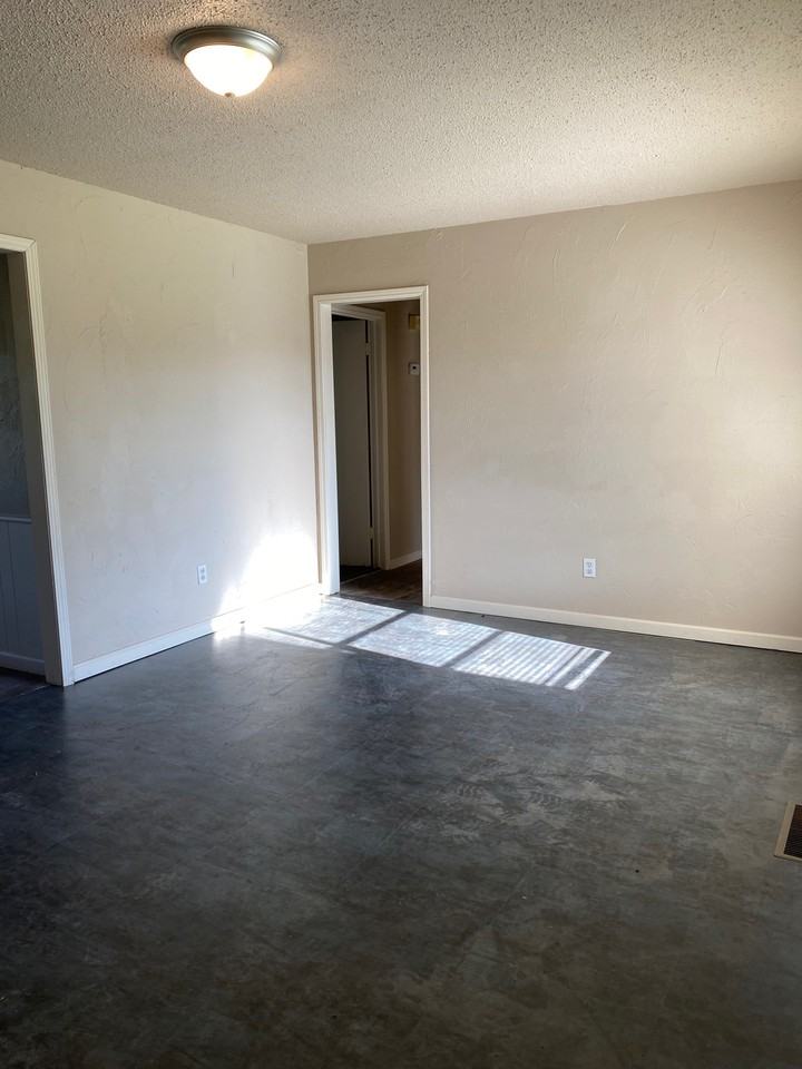 4808 Sunset Ter #1 - Photo 5 of 23