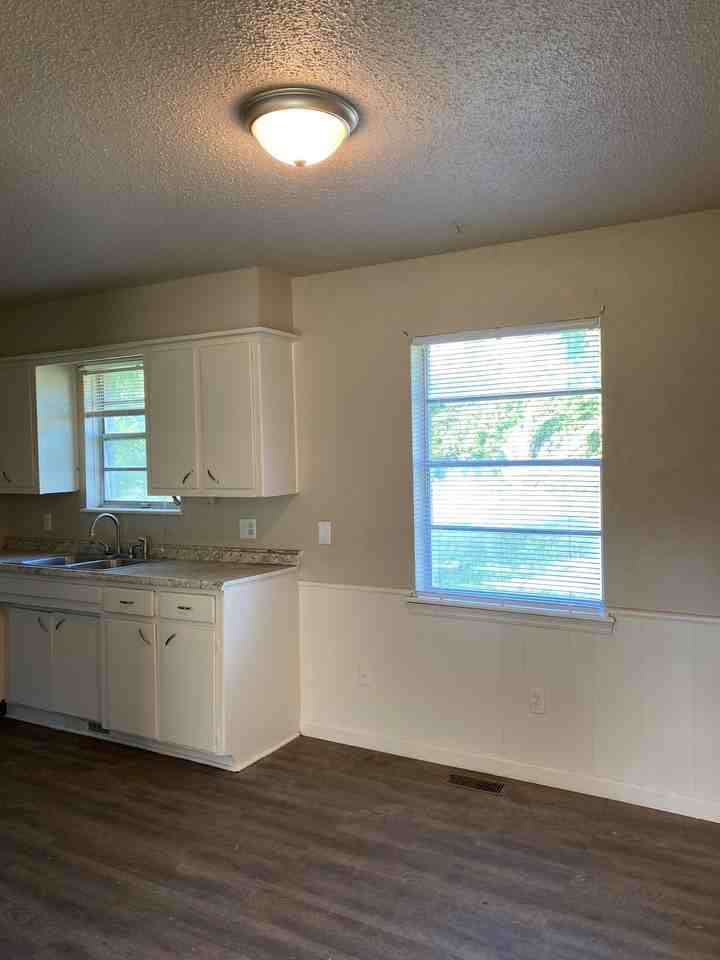 4808 Sunset Ter #1 - Photo 6 of 23