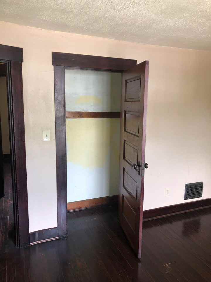 1820 Clarendon Ave #1 - Photo 6 of 50