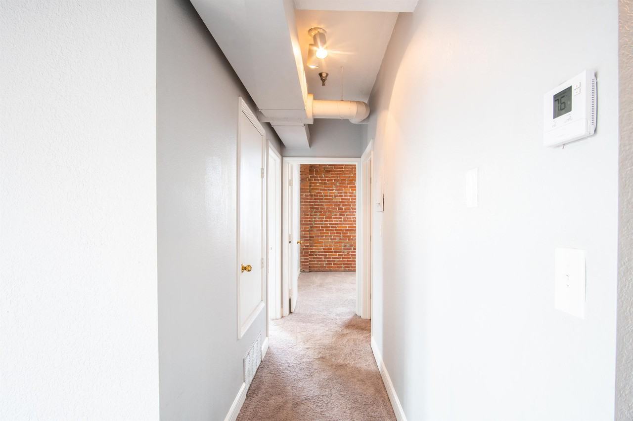 310 DelawareUnit 401 #401 - Photo 6 of 19