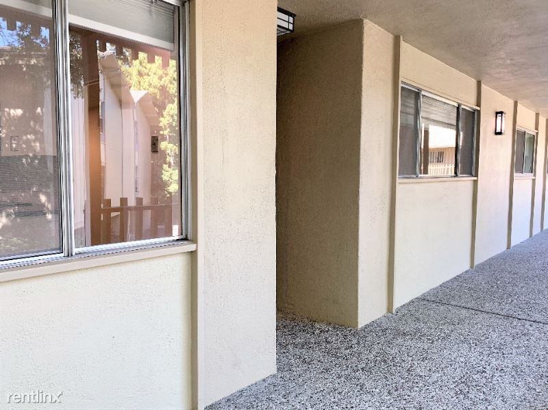 2323 Eastridge Ave - Photo 3 of 23