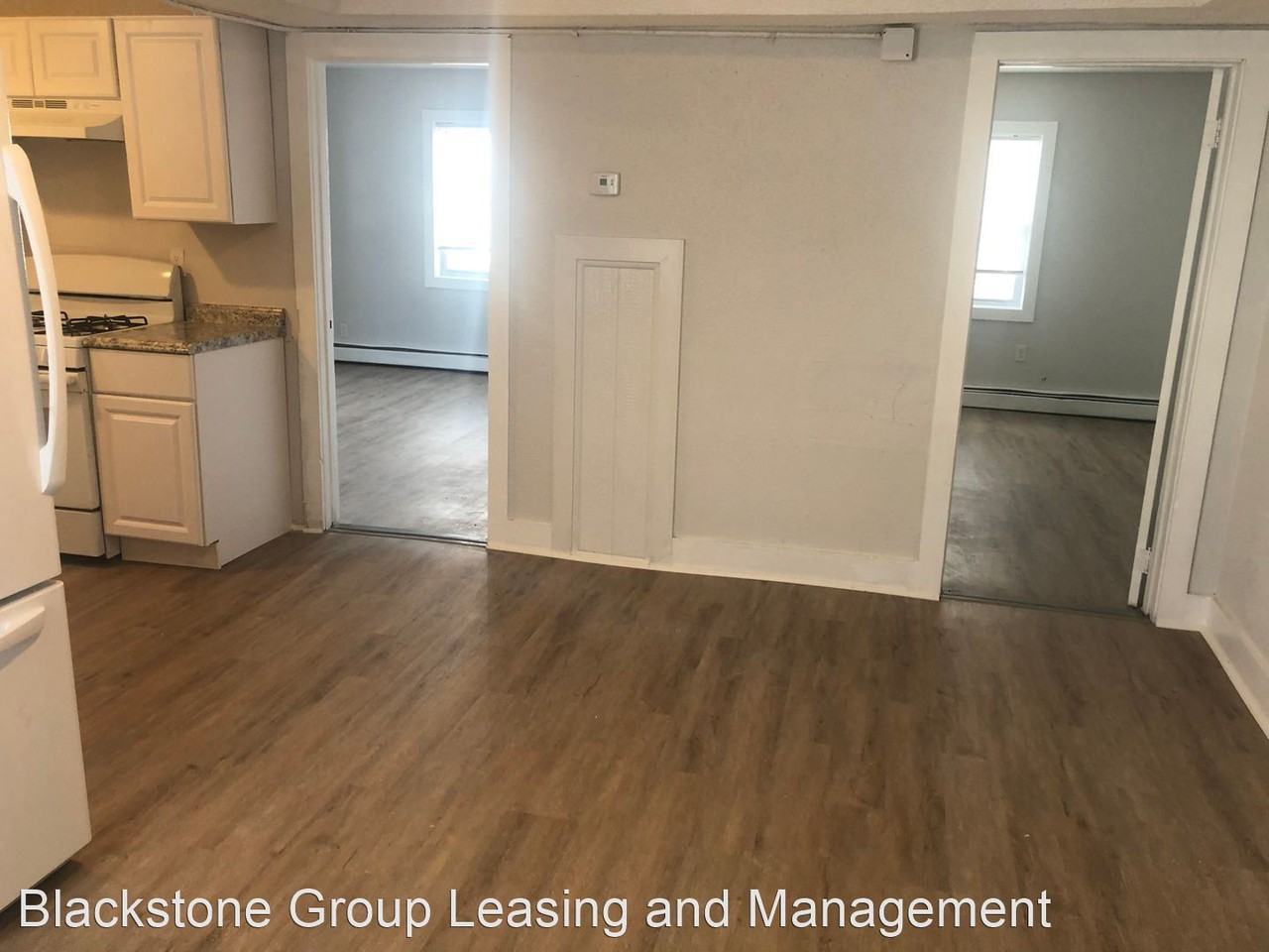 278 Lonsdale Avenue - Photo 3 of 9