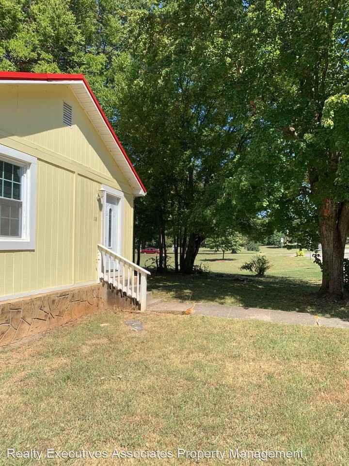 118 W Fulton St - Photo 3 of 11