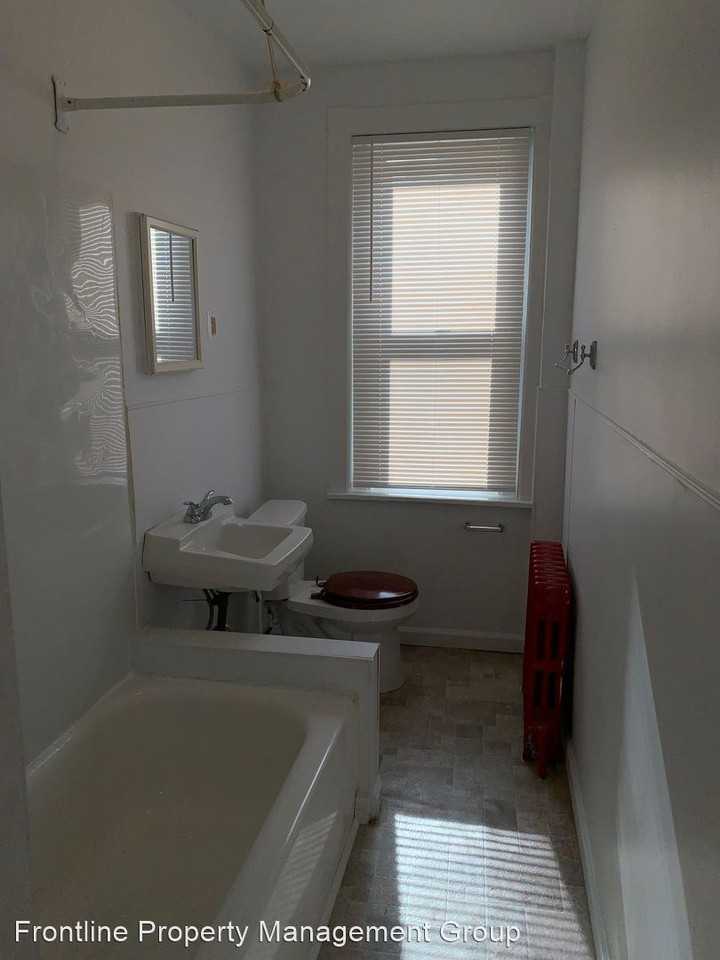 1245 E 13th Street - Photo 3 of 7