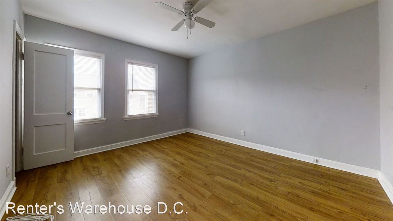 1238 Simms Pl Ne #B - Photo 2 of 11