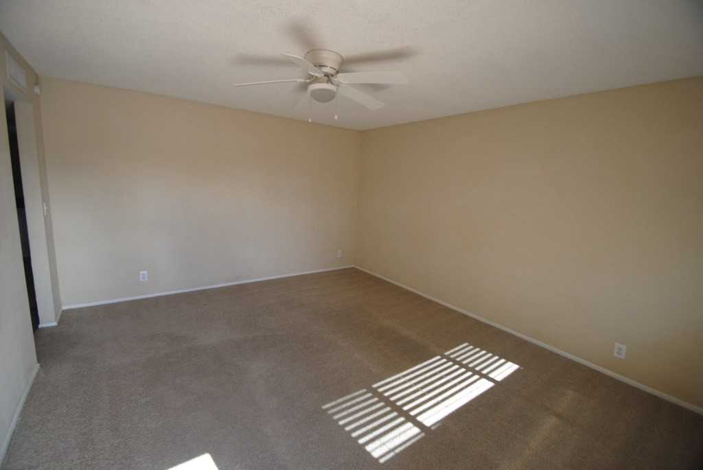 314 W Juniper Ave - Photo 3 of 22