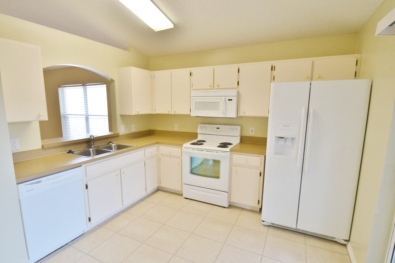 8322 Arabian Dunes Pl - Photo 3 of 7