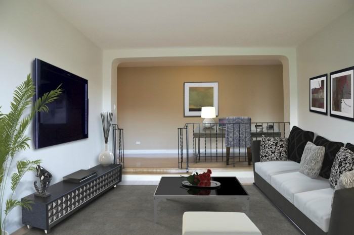 10 Downing - Photo 2 of 6