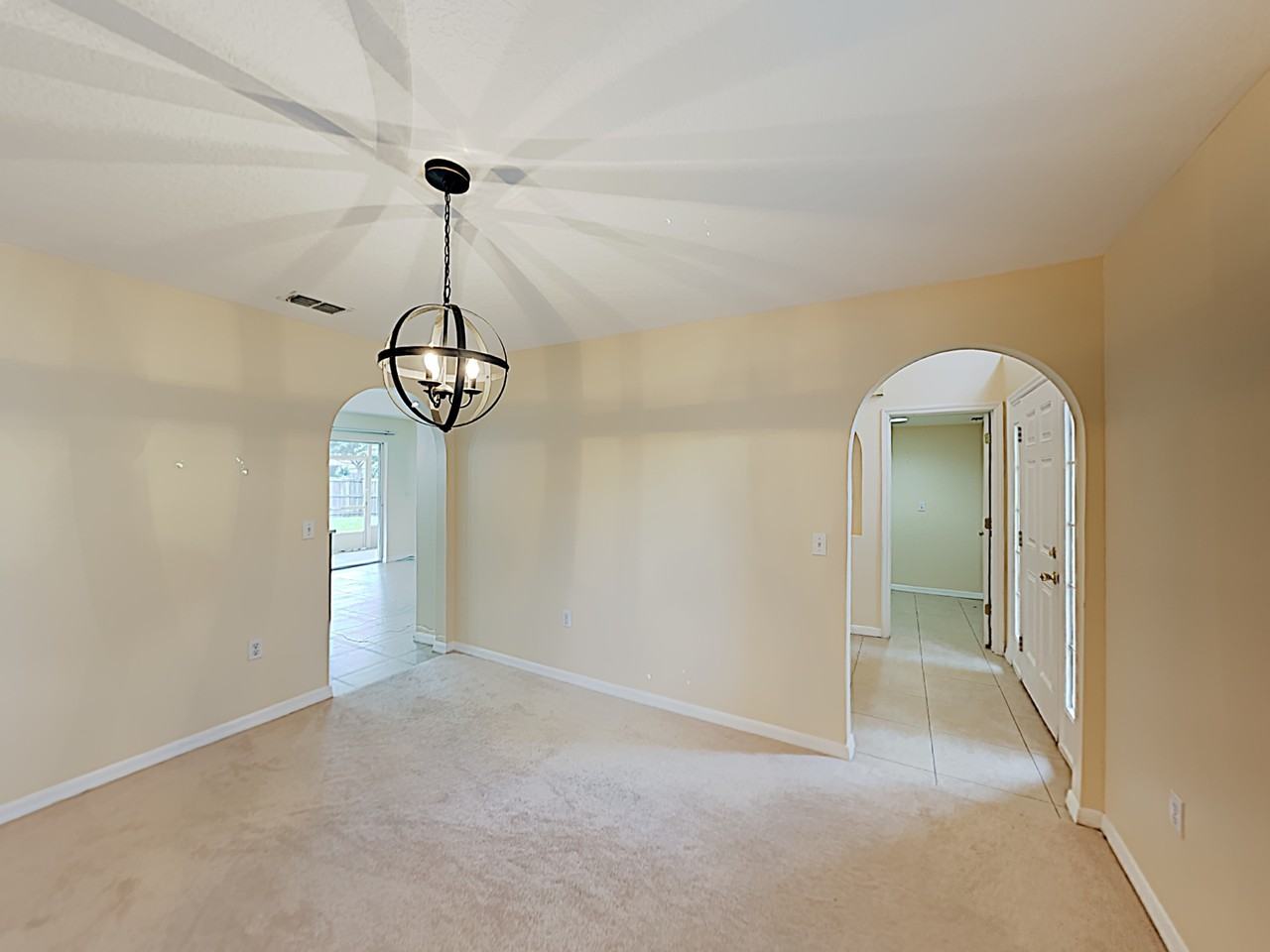 2090 Canopy Dr - Photo 3 of 9