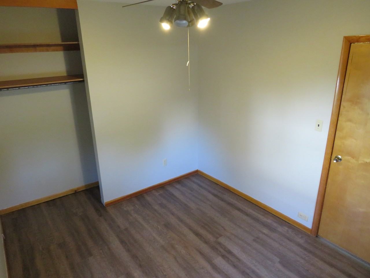 704 Gilbert St - Photo 3 of 6