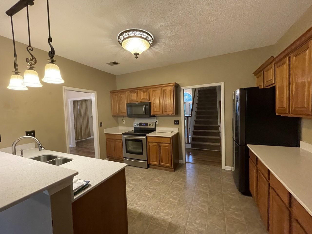 102 Adthan Cir - Photo 3 of 14