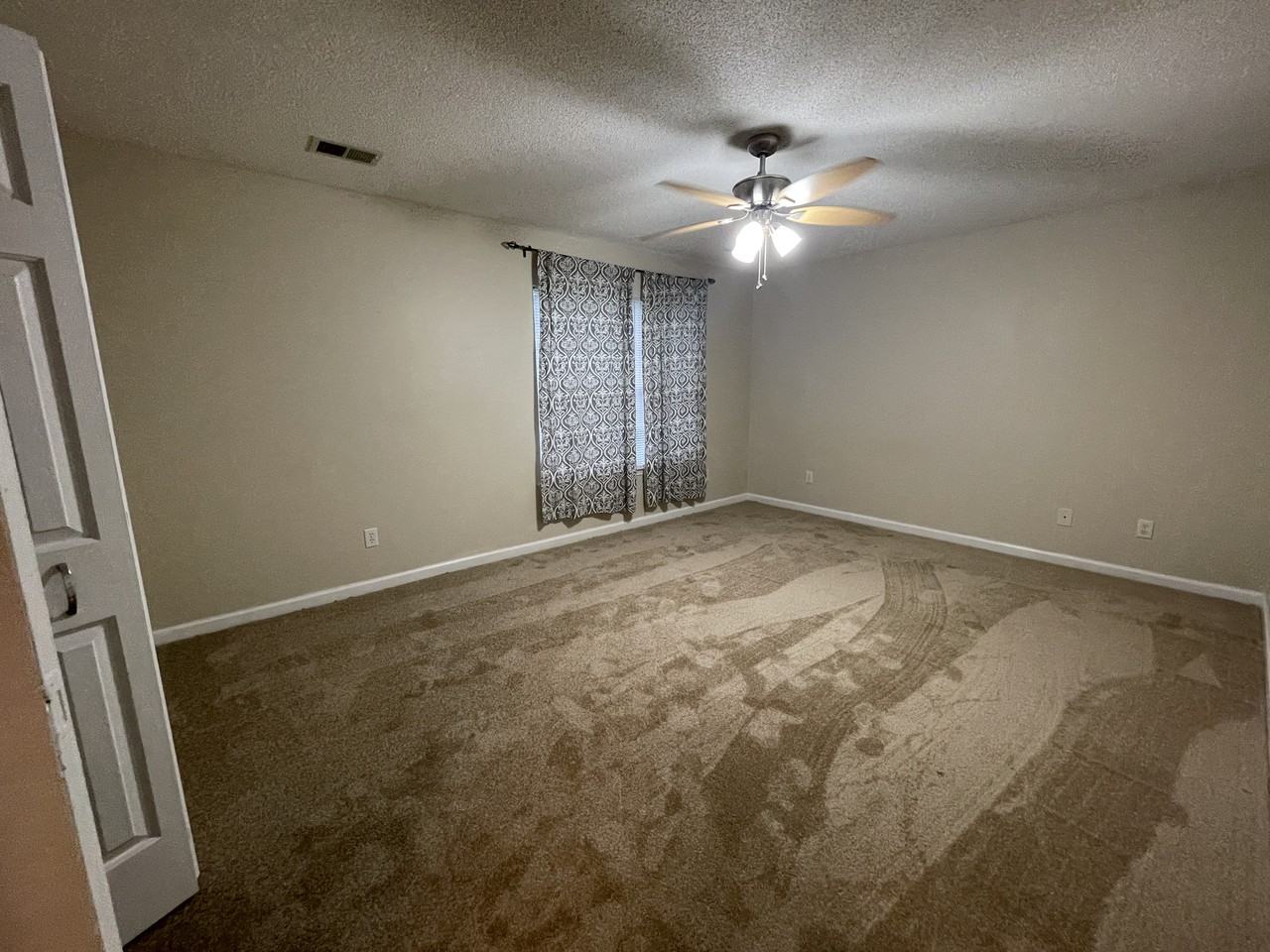 102 Adthan Cir - Photo 6 of 14
