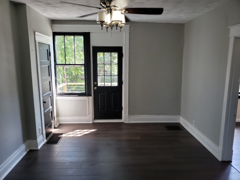 172 Kinsey Ave - Photo 3 of 10