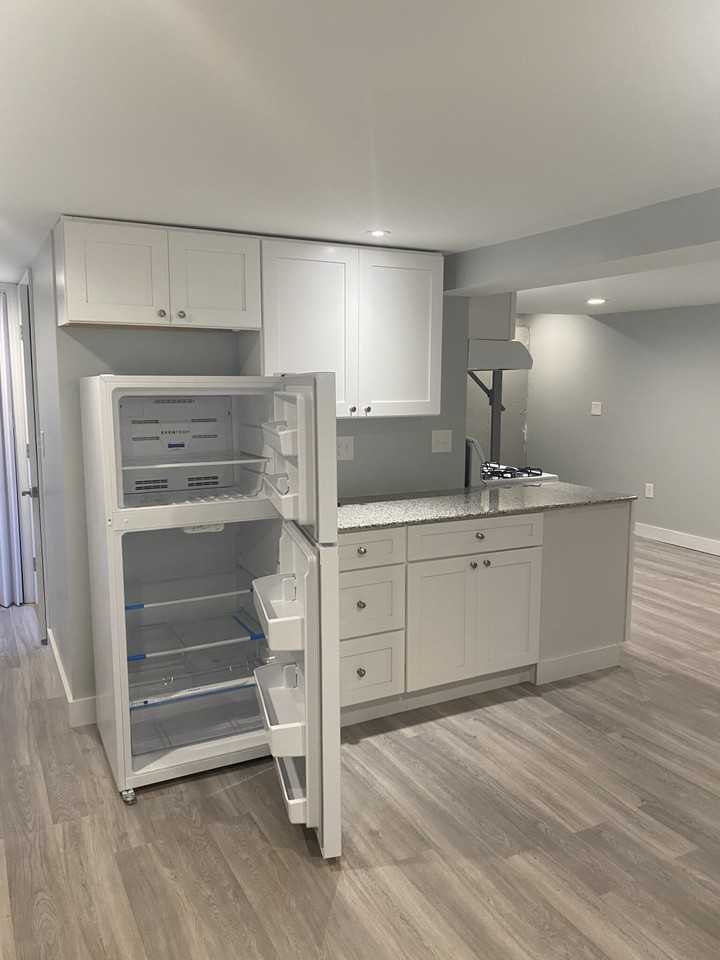 171 Oak St #BA - Photo 2 of 13