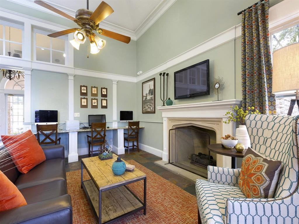 Cliffs at Barton Creek - Photo 4 of 22