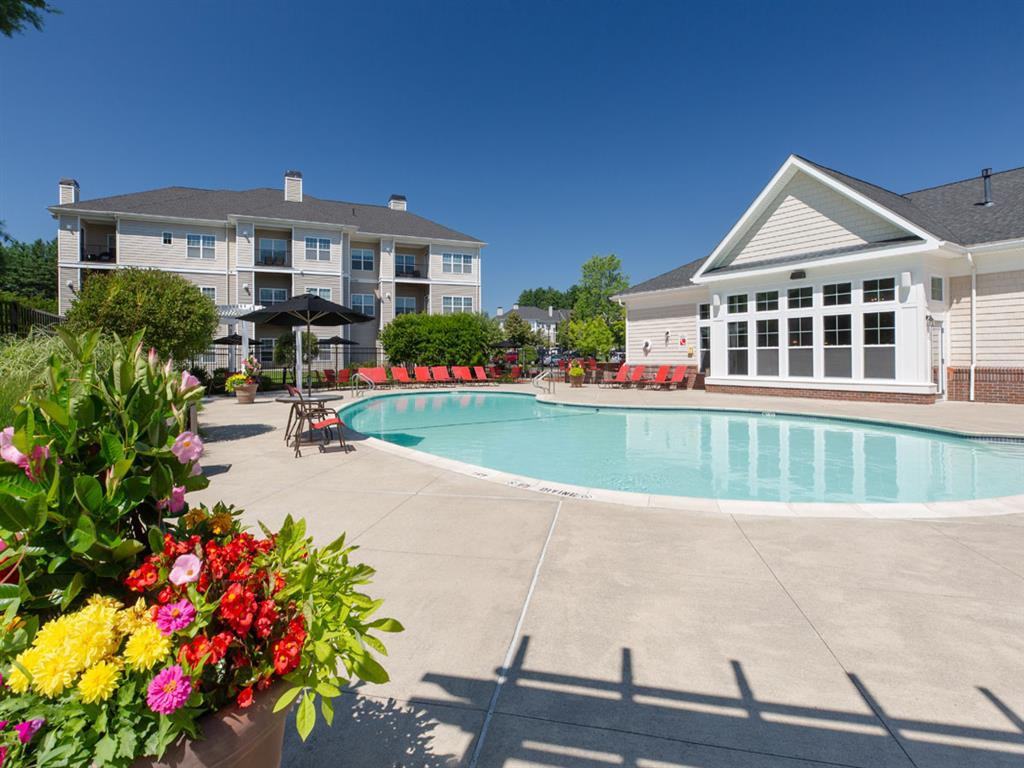 Edgewood Apartments - Photo 3 of 32