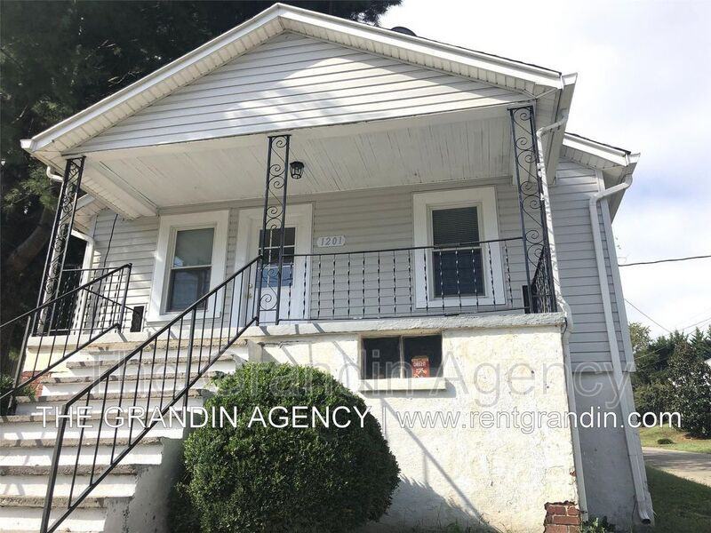 1201 13th St Se - Photo 2 of 34