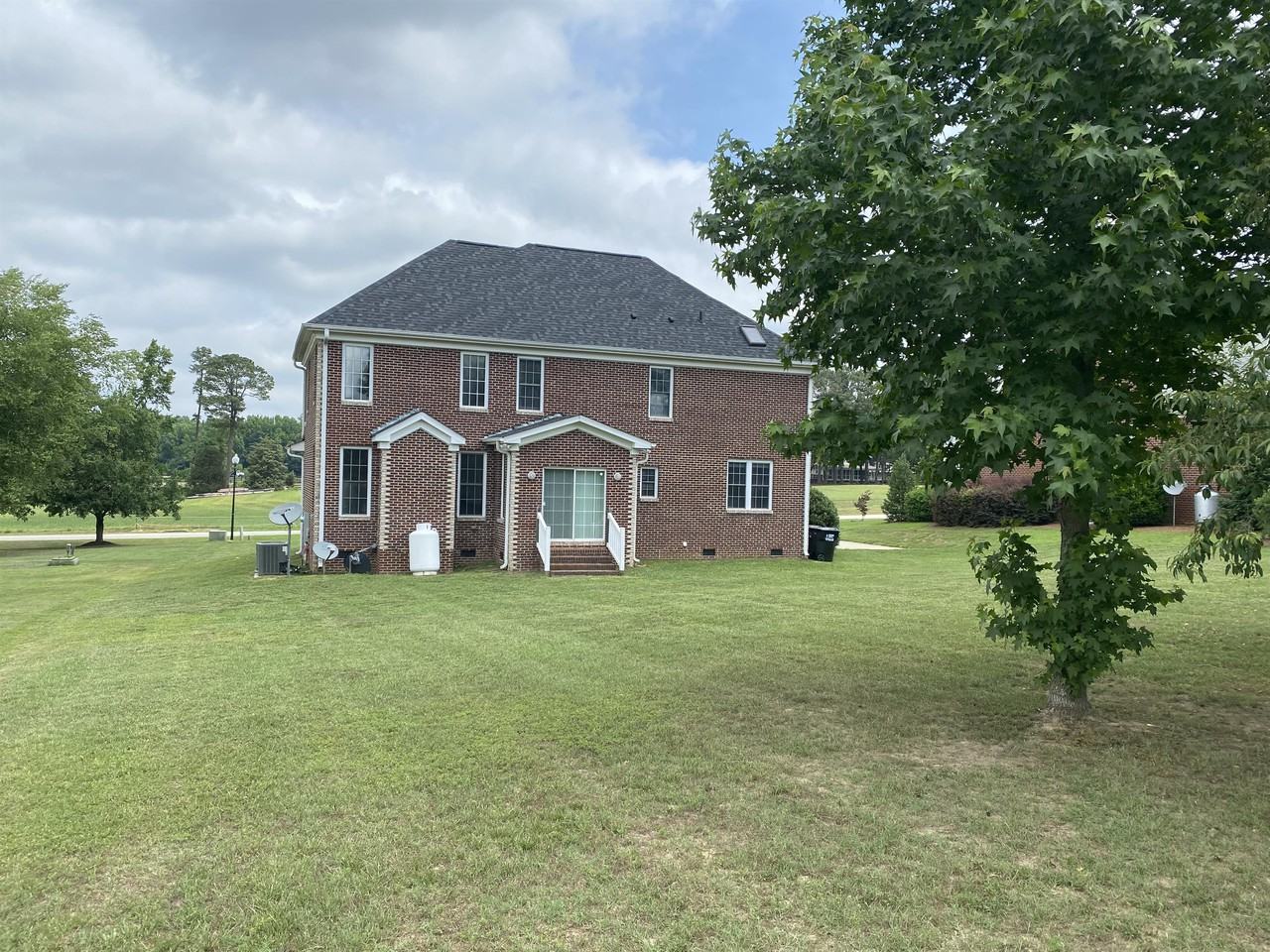 1021 Rolling Farm Dr #1 - Photo 5 of 10