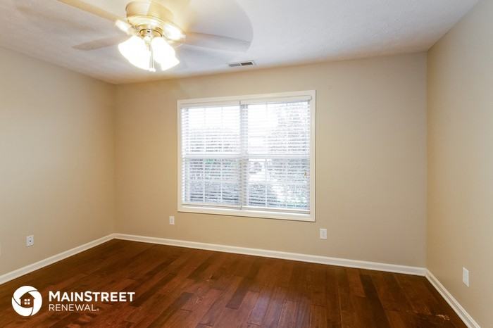 8904 Eli Dr - Photo 3 of 15