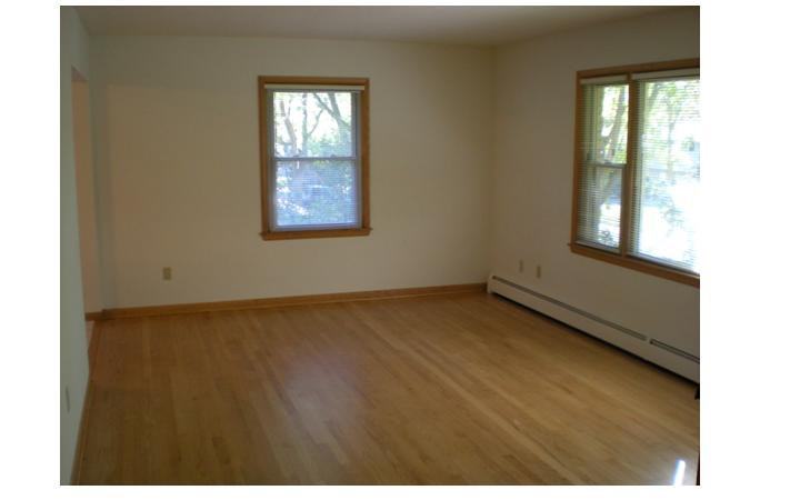 2309 Brentwood Parkway - Photo 2 of 5