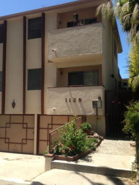 1128 12th Street - Photo 2 of 19