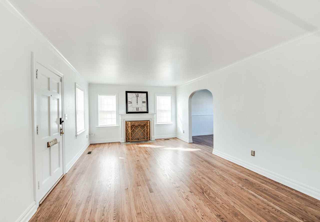 2321 Nw 25th St #1 - Photo 5 of 32