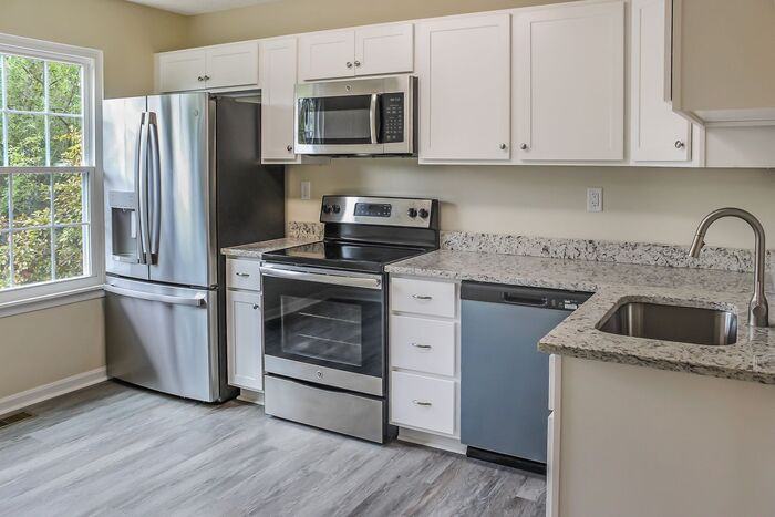 18 Dale Dr - Photo 3 of 37