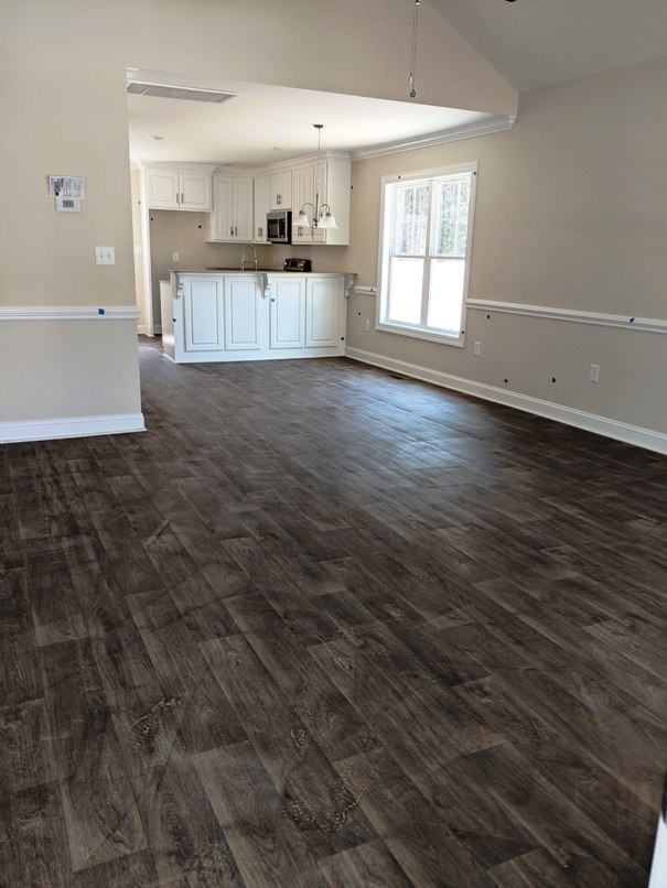 4827 James Town Dr - Photo 3 of 11