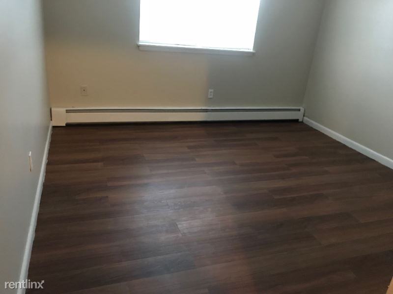 45 Webster St - Photo 2 of 4