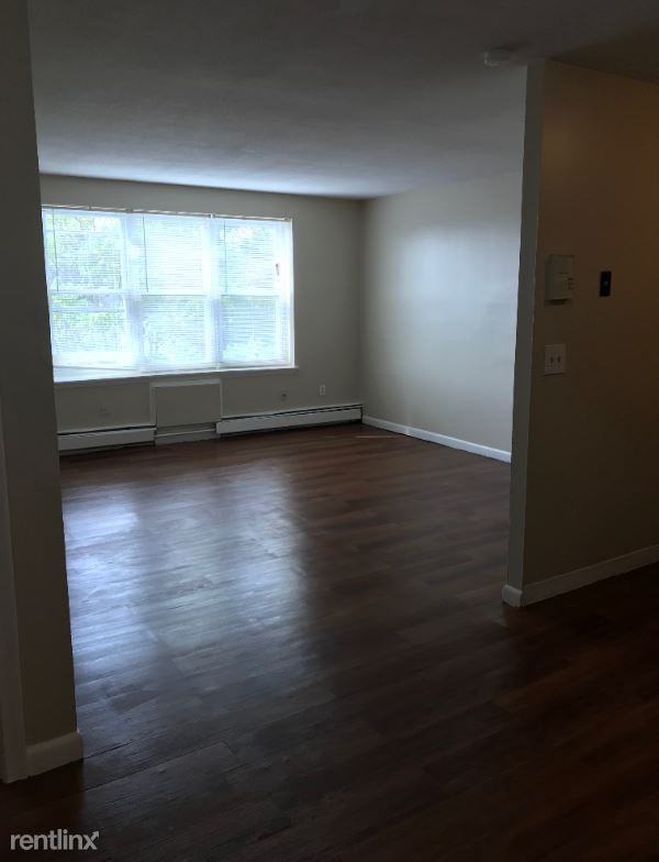45 Webster St - Photo 3 of 4
