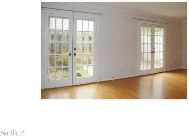 218 Forkner Dr - Photo 3 of 9