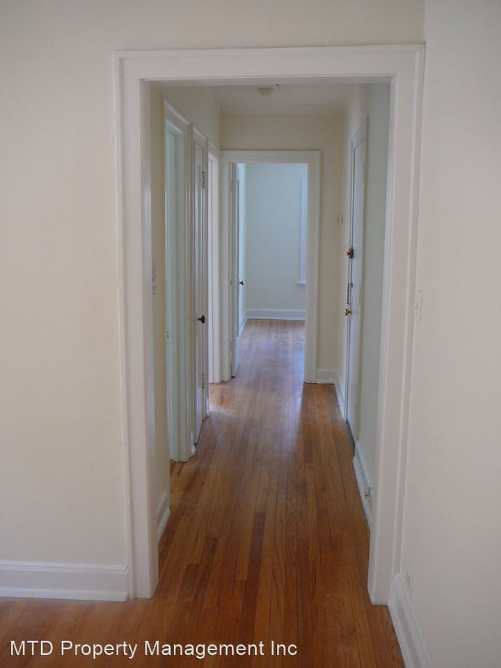 1446  W. Albion 6601-03 N. Greenview - Photo 3 of 6