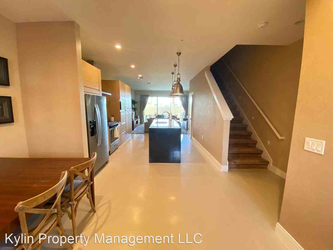 3217 Brasilia Ave - Photo 3 of 23