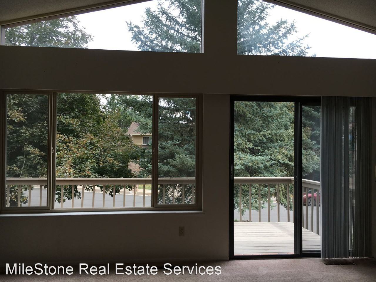 3430 Clubheights Dr - Photo 3 of 11