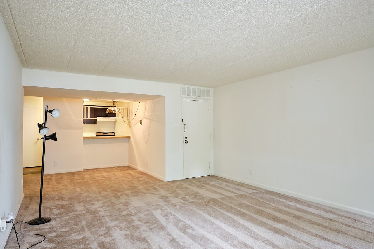 2529 Huntington Ave #10 - Photo 3 of 19