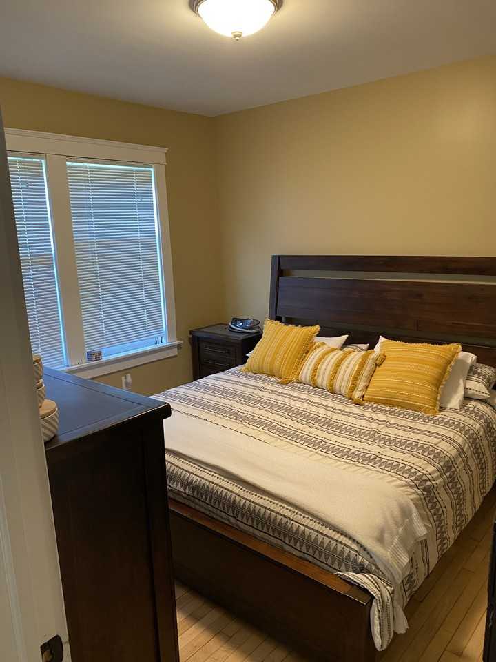 2139 N 55th St #2139 - Photo 3 of 11