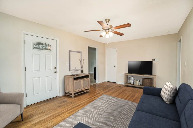 3422 Fir Tree Ln - Photo 2 of 13