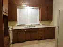 featured image of 720 W 9th St