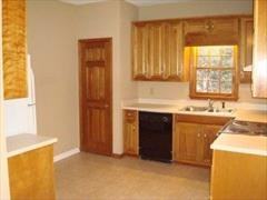 3705 Broken Arrow Ln - Photo 3 of 11