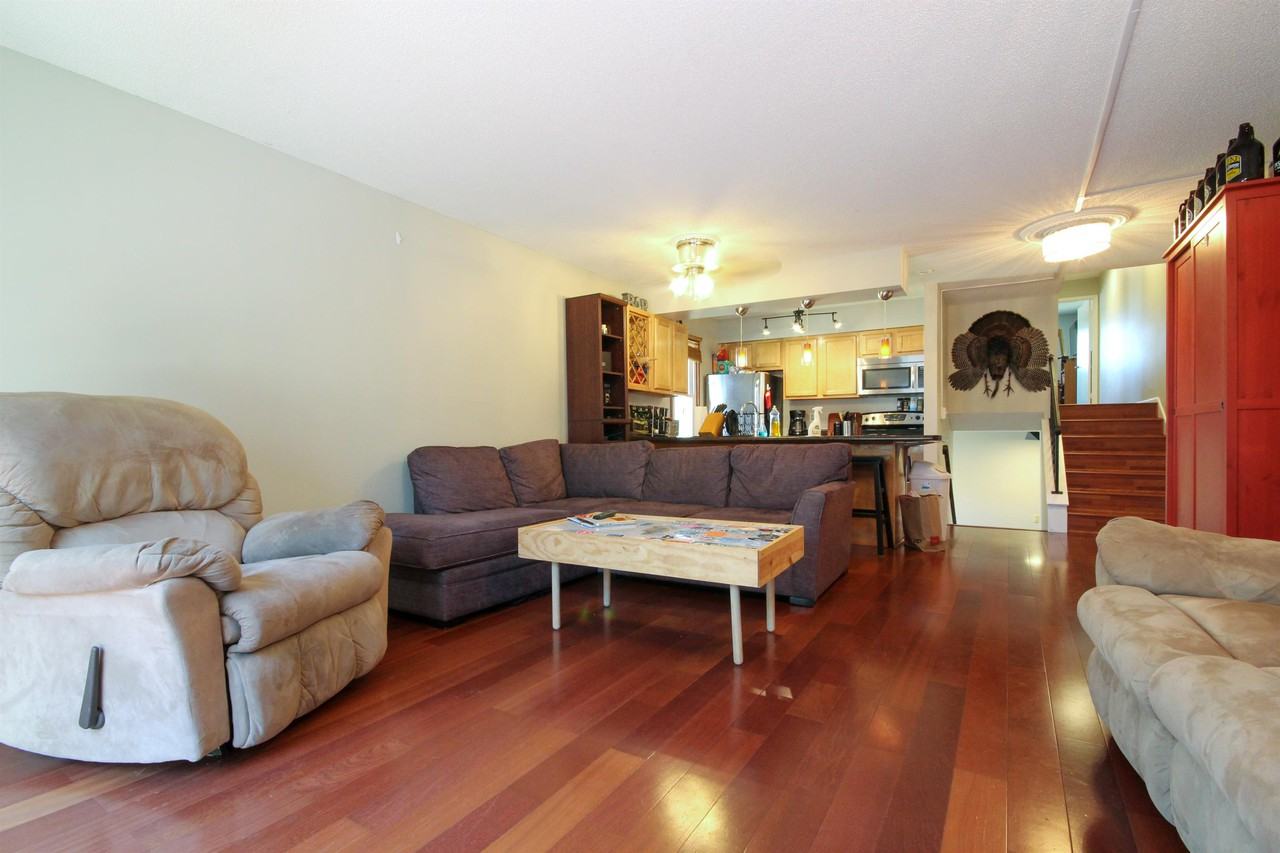 18 th Ave Ne #18 - Photo 2 of 24