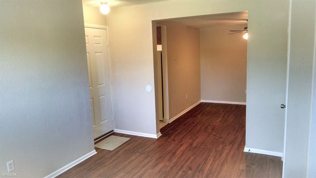 12150 12150 Melody Dr. 105 - Photo 3 of 18