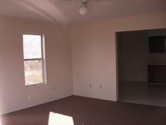 912 S Martin St - Photo 2 of 14