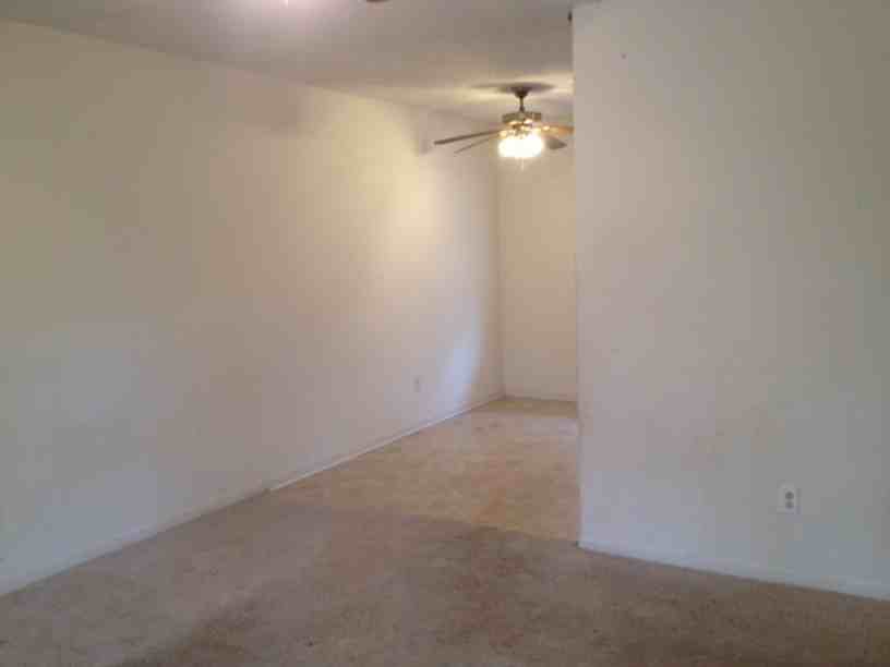 5928 Central Plank Rd - Photo 2 of 17